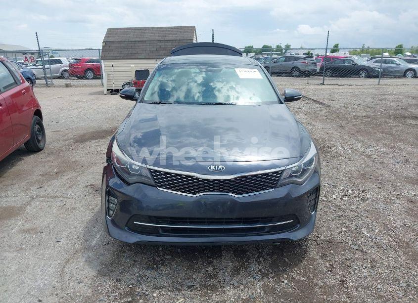Photo 13 of 2018 Kia Optima SX TURBO (VIN 5XXGW4L24JG189561)