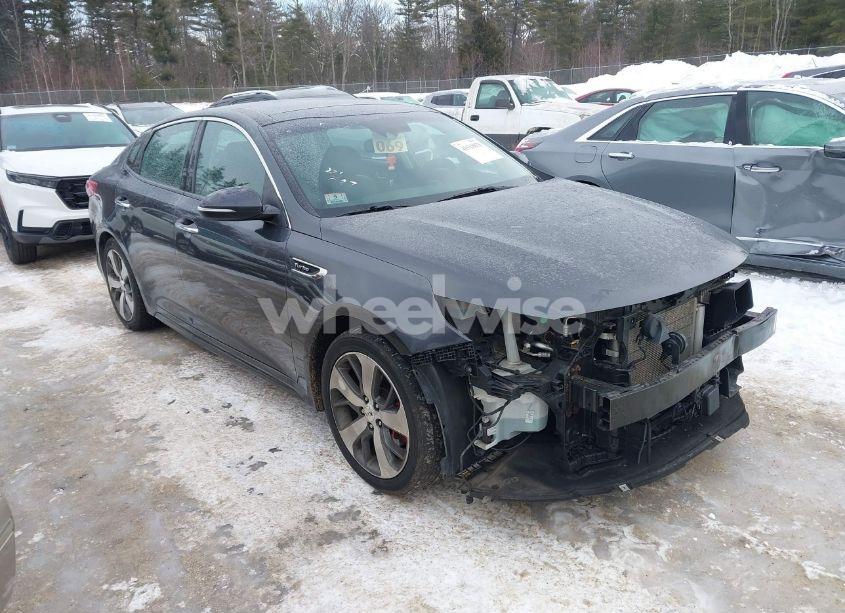 2018 Kia Optima SX TURBO (VIN 5XXGW4L24JG206603) main photo