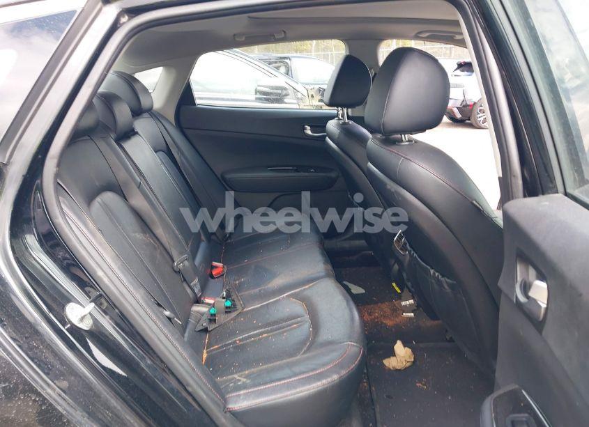Photo 8 of 2018 Kia Optima SX TURBO (VIN 5XXGW4L24JG242582)