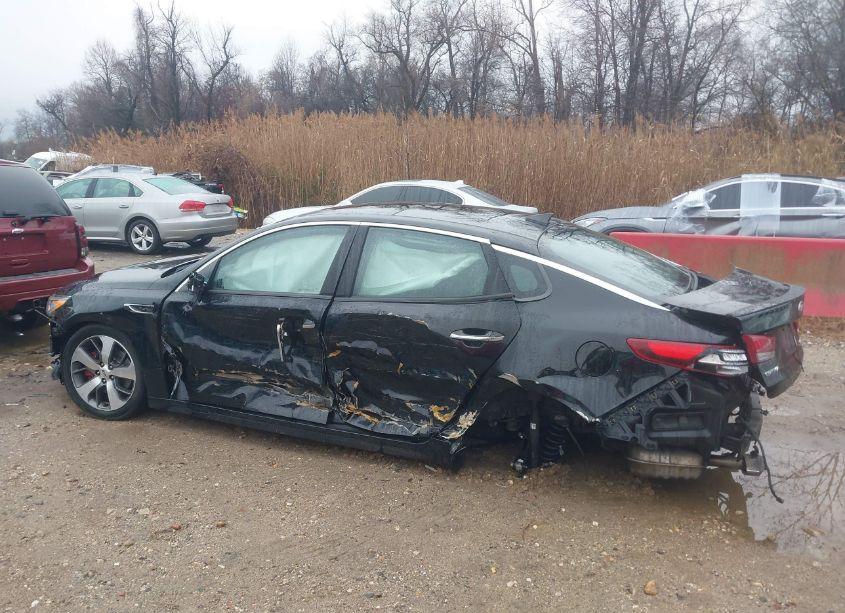 Photo 14 of 2017 Kia Optima SX TURBO (VIN 5XXGW4L27HG173221)