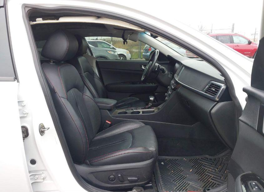 Photo 5 of 2018 Kia Optima SX TURBO (VIN 5XXGW4L27JG240017)