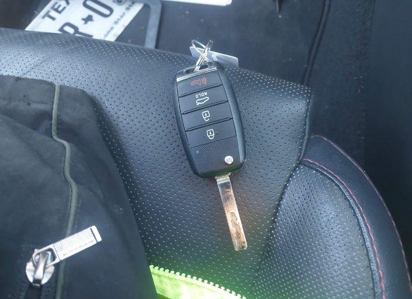 Photo 11 of 2017 Kia Optima SX TURBO (VIN 5XXGW4L28HG146416)