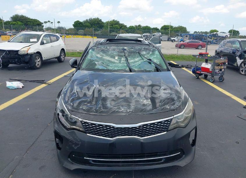 Photo 12 of 2018 Kia Optima (VIN 5XXGW4L28JG238289)