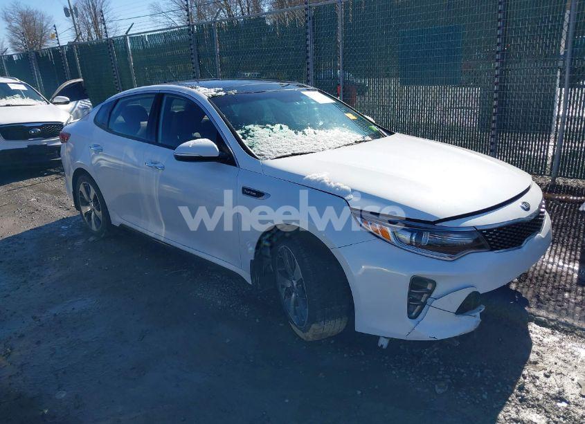 2016 Kia Optima SX TURBO (VIN 5XXGW4L29GG025604) main photo