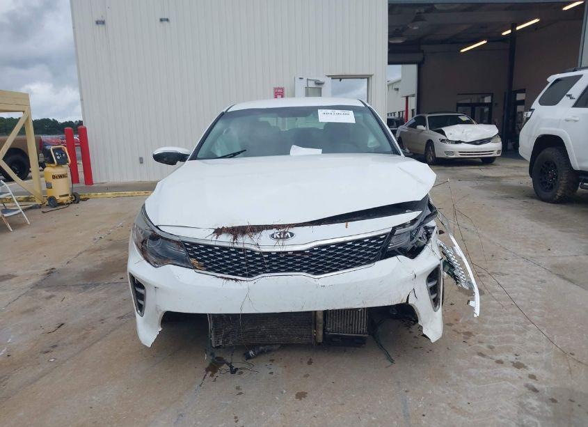 Photo 11 of 2016 Kia Optima SX TURBO (VIN 5XXGW4L29GG080117)
