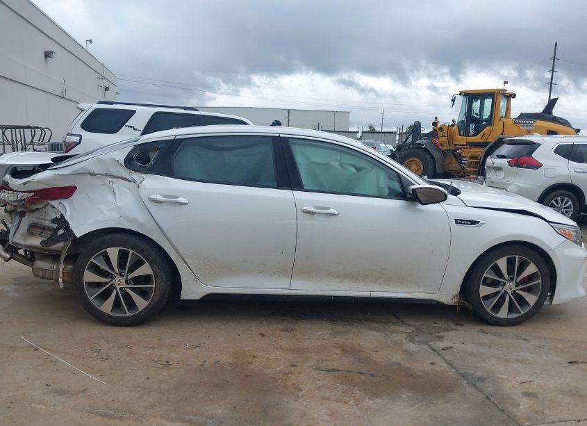Photo 12 of 2016 Kia Optima SX TURBO (VIN 5XXGW4L29GG080117)