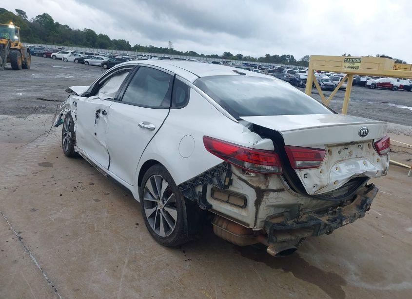 Photo 3 of 2016 Kia Optima SX TURBO (VIN 5XXGW4L29GG080117)