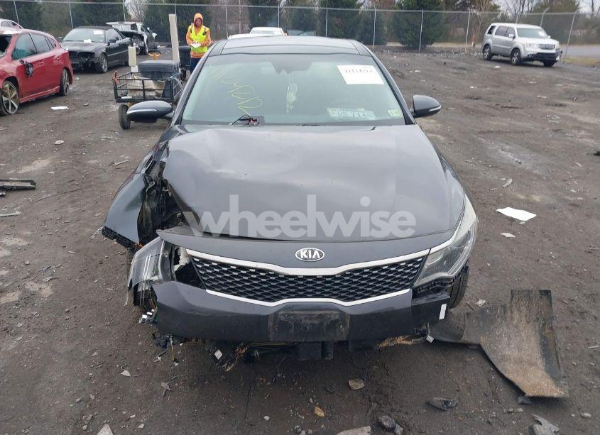 Photo 12 of 2016 Kia Optima SX TURBO (VIN 5XXGW4L29GG086922)