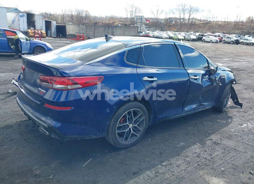 Photo 4 of 2019 Kia Optima SX TURBO (VIN 5XXGW4L29KG317195)