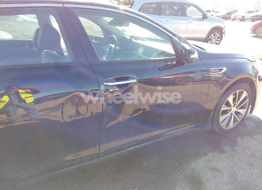 Photo 18 of 2017 Kia Optima SX TURBO (VIN 5XXGW4L2XHG145607)