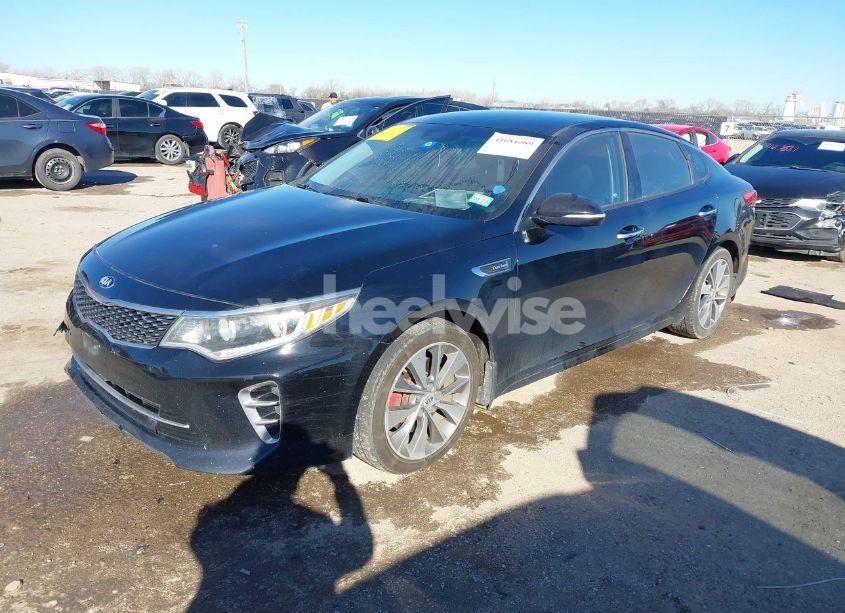Photo 2 of 2017 Kia Optima SX TURBO (VIN 5XXGW4L2XHG145607)