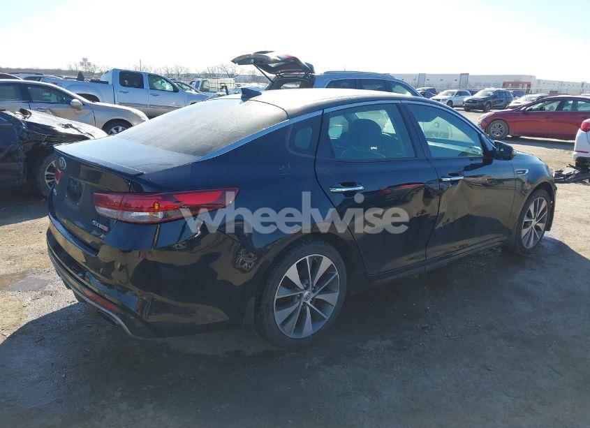 Photo 4 of 2017 Kia Optima SX TURBO (VIN 5XXGW4L2XHG145607)