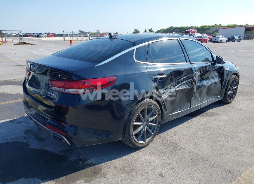 Photo 4 of 2018 Kia Optima SX TURBO (VIN 5XXGW4L2XJG225379)