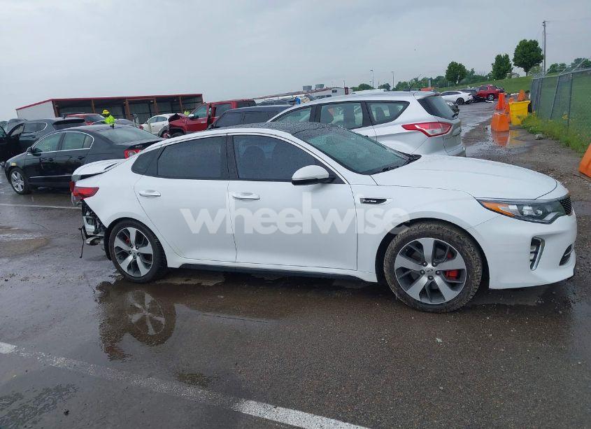 Photo 14 of 2018 Kia Optima SX TURBO (VIN 5XXGW4L2XJG247253)