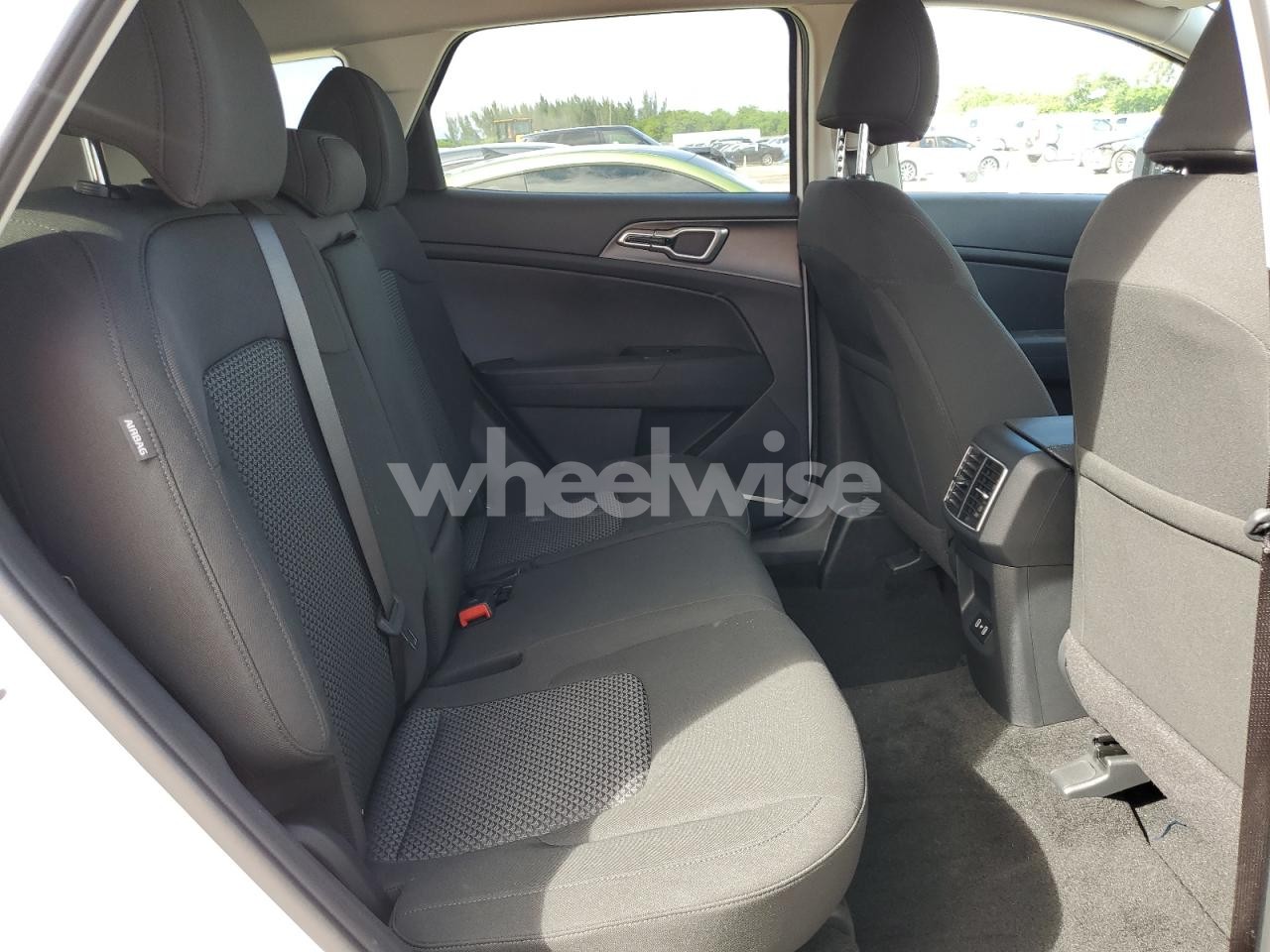 Photo 11 of 2026 KIA SPORTAGE LX (VIN 5XYK23DF1TG349444)