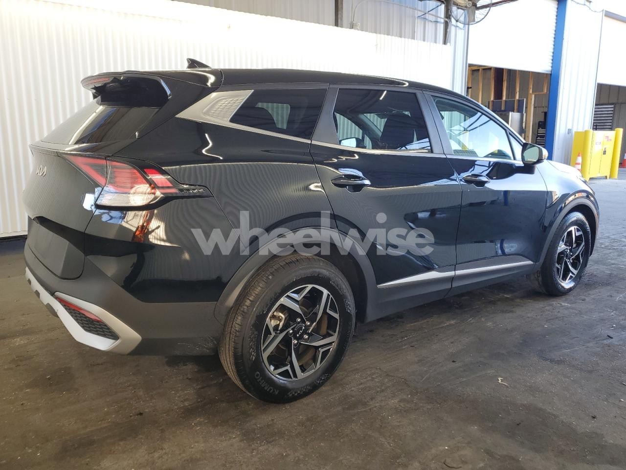Photo 3 of 2025 KIA SPORTAGE LX (VIN 5XYK23DF2SG319710)