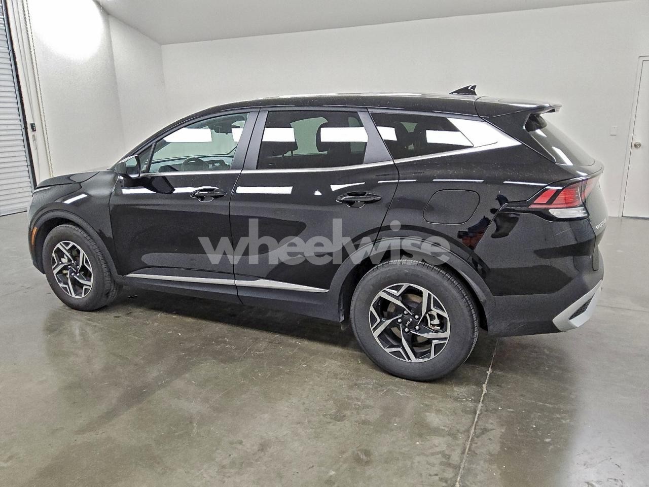 Photo 2 of 2025 KIA SPORTAGE LX (VIN 5XYK23DF9SG307747)