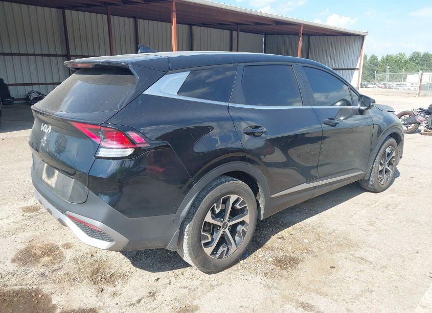 Photo 4 of 2023 Kia Sportage EX (VIN 5XYK33AF0PG040958)