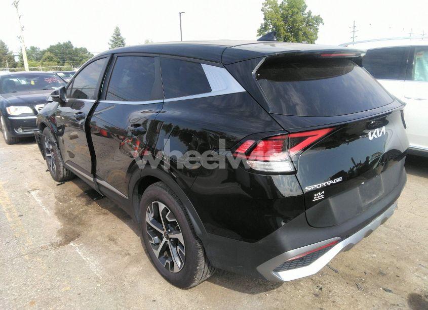 Photo 3 of 2023 Kia Sportage EX (VIN 5XYK33AF2PG001157)