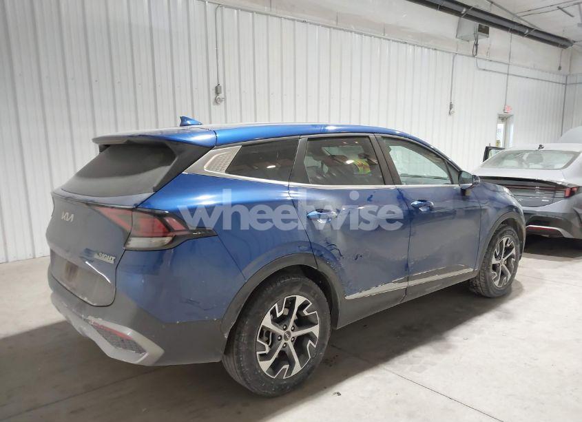 Photo 4 of 2023 Kia Sportage EX (VIN 5XYK33AF2PG040802)