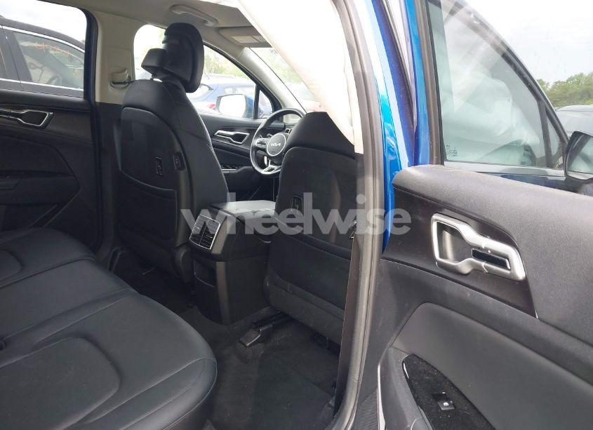 Photo 8 of 2023 Kia Sportage EX (VIN 5XYK33AF2PG091037)
