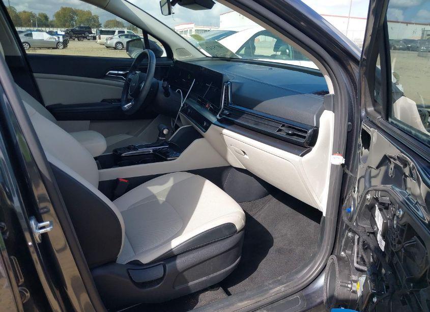 Photo 5 of 2023 Kia Sportage EX (VIN 5XYK33AF2PG091877)