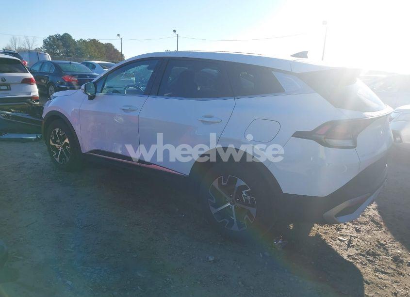Photo 3 of 2023 Kia Sportage EX (VIN 5XYK33AF2PG102960)