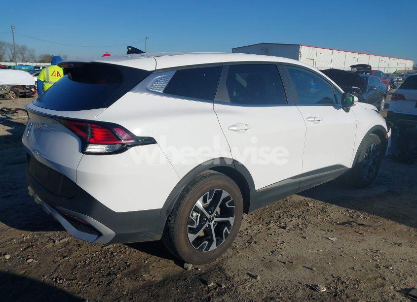 Photo 4 of 2023 Kia Sportage EX (VIN 5XYK33AF2PG102960)