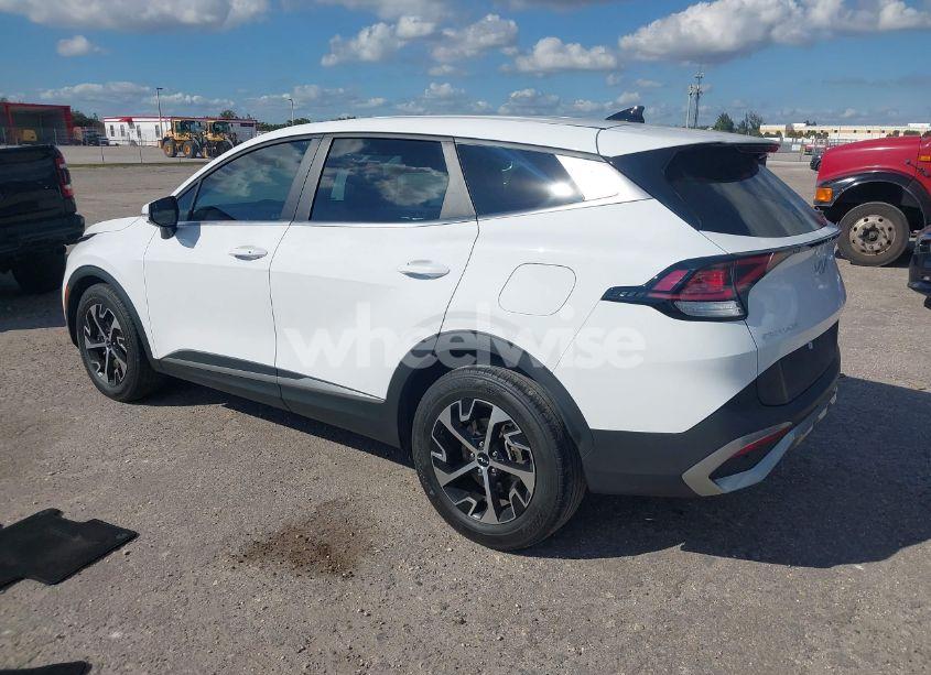 Photo 3 of 2023 Kia Sportage EX (VIN 5XYK33AF3PG019876)