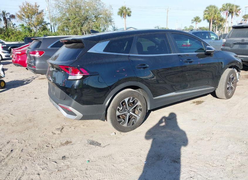 Photo 4 of 2023 Kia Sportage EX (VIN 5XYK33AF5PG058307)