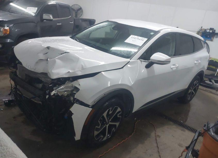 Photo 2 of 2023 Kia Sportage EX (VIN 5XYK33AF6PG052919)