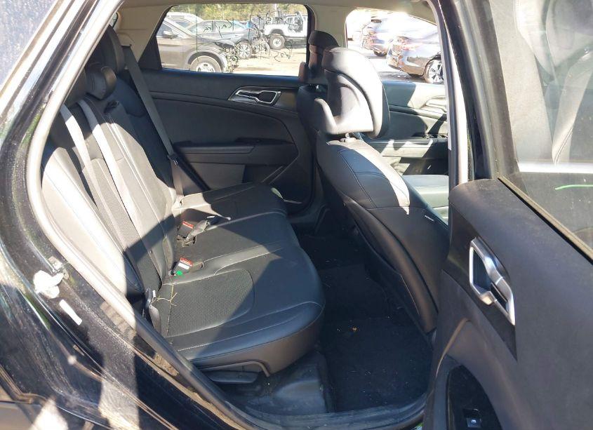 Photo 8 of 2023 Kia Sportage EX (VIN 5XYK33AF7PG085718)