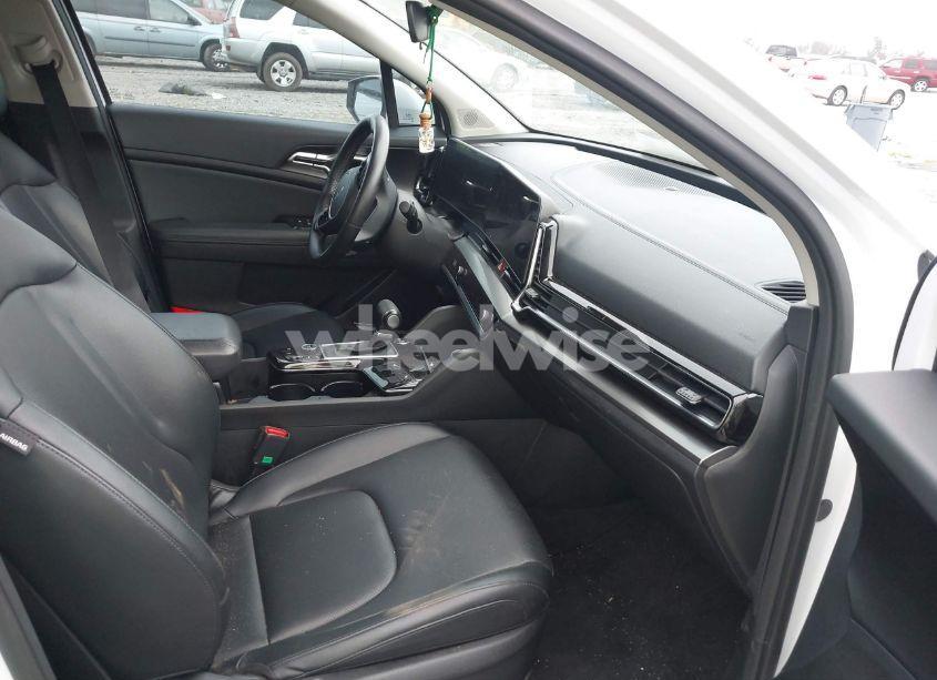 Photo 5 of 2023 Kia Sportage EX (VIN 5XYK33AF9PG042756)