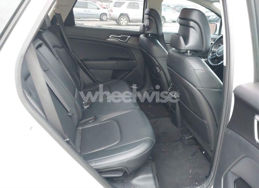 Photo 8 of 2023 Kia Sportage EX (VIN 5XYK33AF9PG042756)