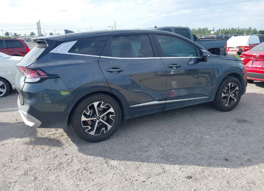 Photo 4 of 2023 Kia Sportage EX (VIN 5XYK33AF9PG113485)