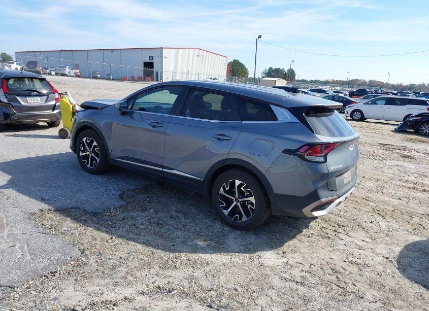 Photo 3 of 2023 Kia Sportage EX (VIN 5XYK33AFXPG008339)