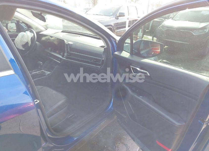 Photo 5 of 2023 Kia Sportage EX (VIN 5XYK33AFXPG063809)