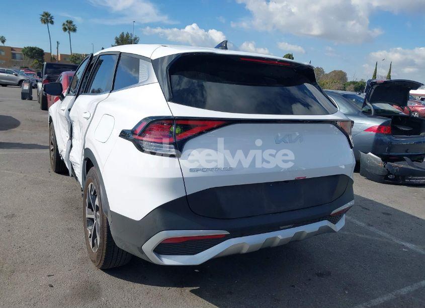 Photo 3 of 2024 Kia Sportage EX (VIN 5XYK33DF0RG211612)