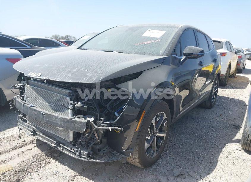 Photo 2 of 2024 Kia Sportage EX (VIN 5XYK33DF0RG212744)