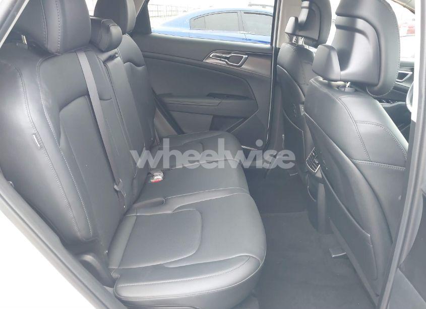 Photo 8 of 2024 Kia Sportage EX (VIN 5XYK33DF2RG220585)