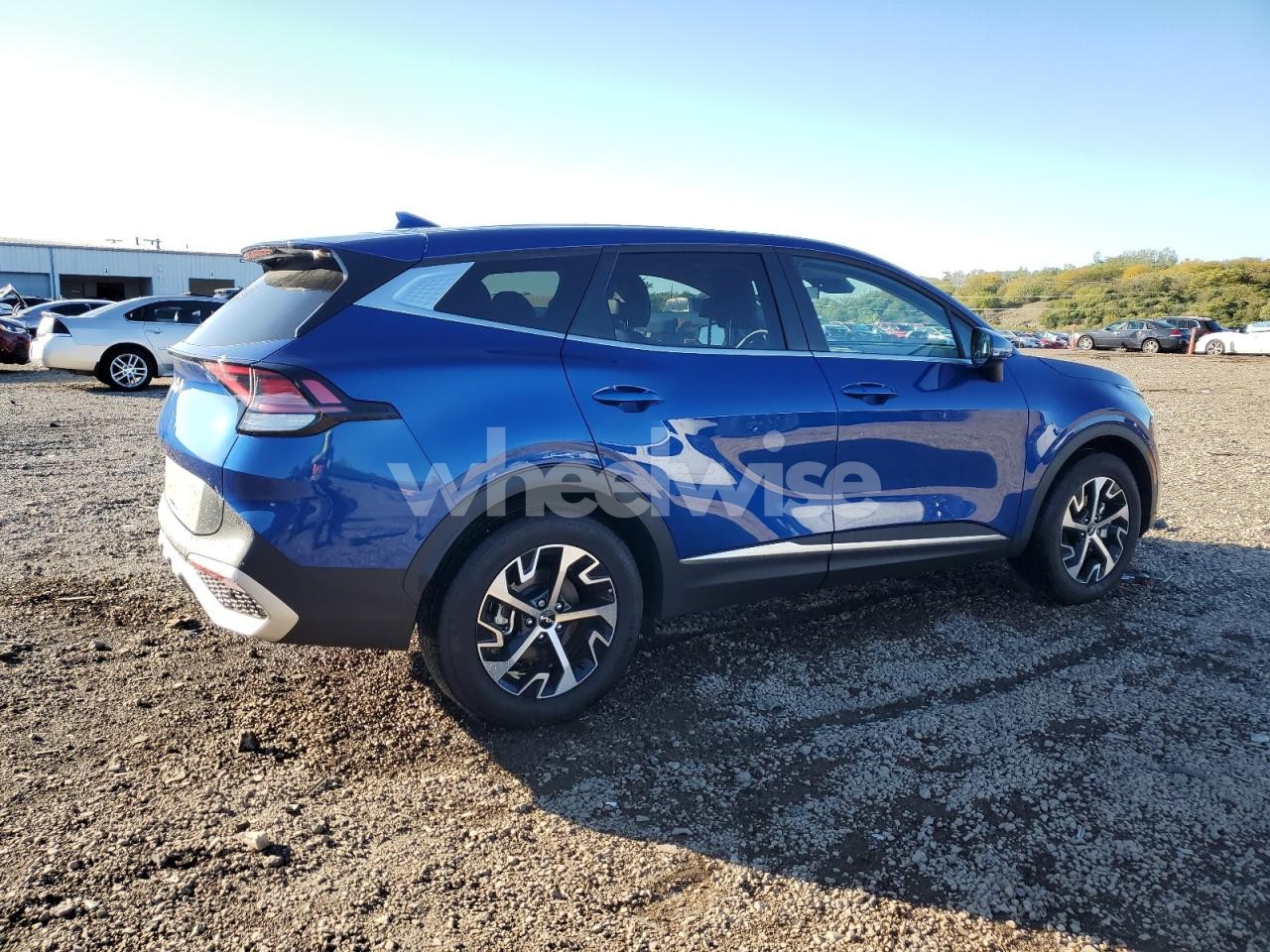 Photo 3 of 2025 KIA SPORTAGE EX (VIN 5XYK33DF2SG324404)