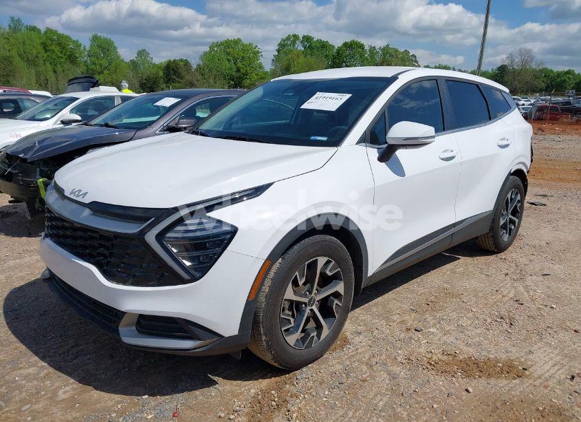 Photo 2 of 2024 Kia Sportage EX (VIN 5XYK33DF3RG163300)