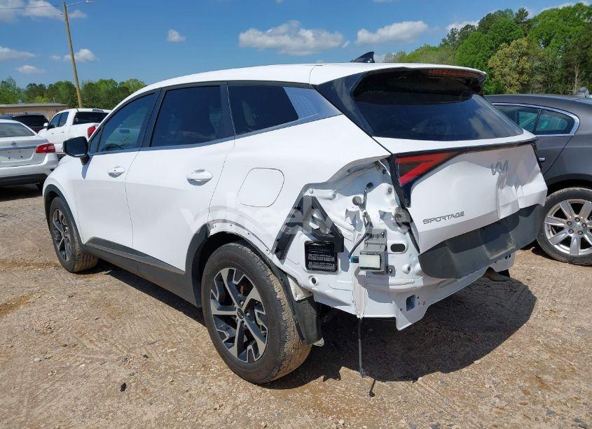 Photo 3 of 2024 Kia Sportage EX (VIN 5XYK33DF3RG163300)