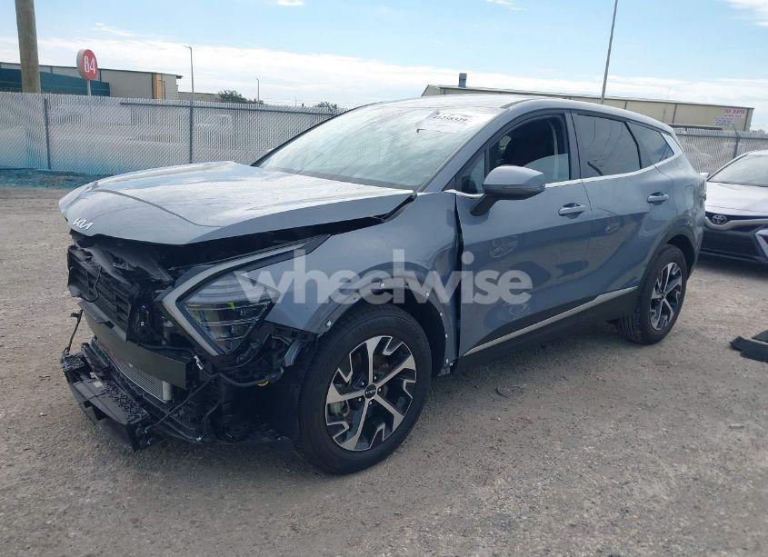 Photo 2 of 2025 Kia Sportage EX (VIN 5XYK33DF3SG254301)