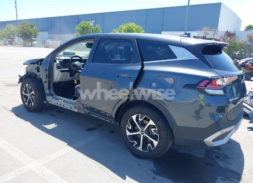 Photo 3 of 2024 Kia Sportage EX (VIN 5XYK33DF4RG161104)