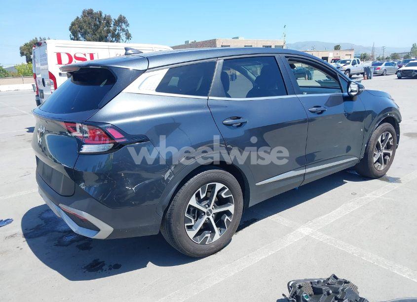 Photo 4 of 2024 Kia Sportage EX (VIN 5XYK33DF4RG161104)