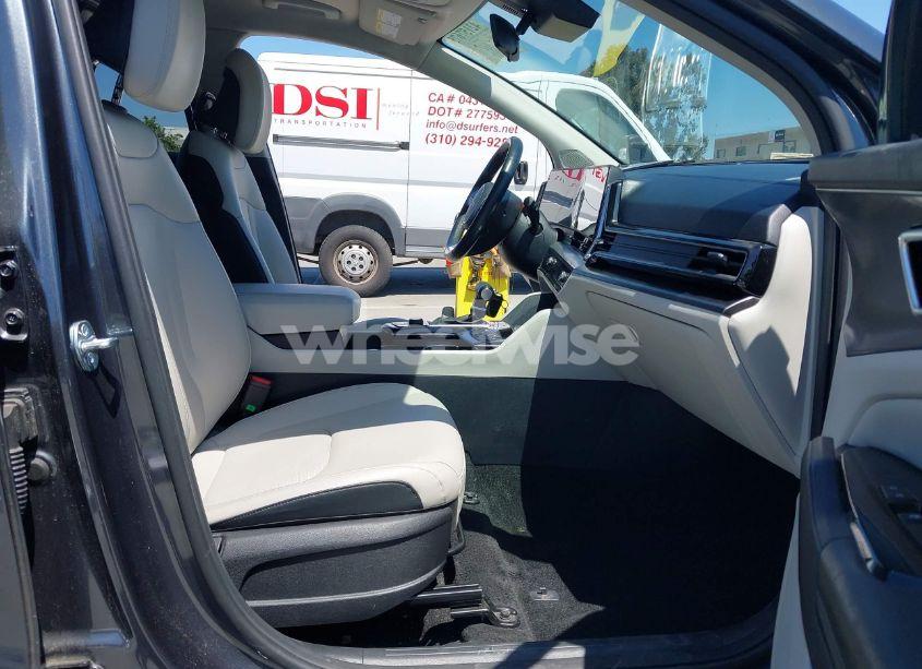 Photo 5 of 2024 Kia Sportage EX (VIN 5XYK33DF4RG161104)