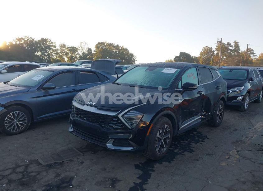 Photo 2 of 2024 Kia Sportage EX (VIN 5XYK33DF4RG199545)