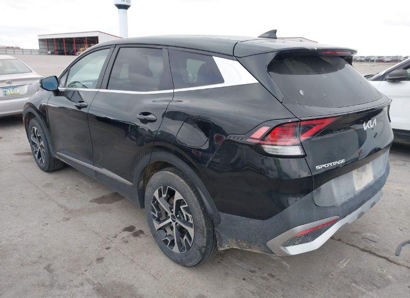 Photo 3 of 2024 Kia Sportage EX (VIN 5XYK33DF6RG163324)