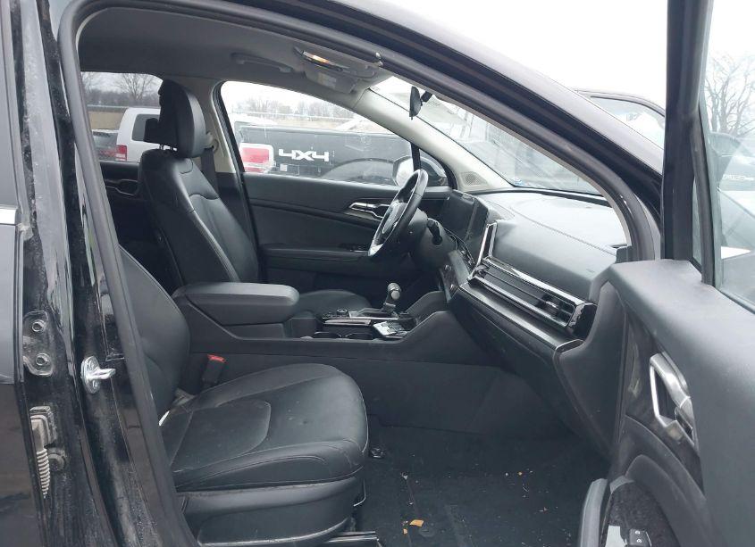 Photo 5 of 2024 Kia Sportage EX (VIN 5XYK33DF6RG163324)